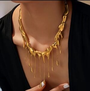 Luxurious Gold Drip Necklace